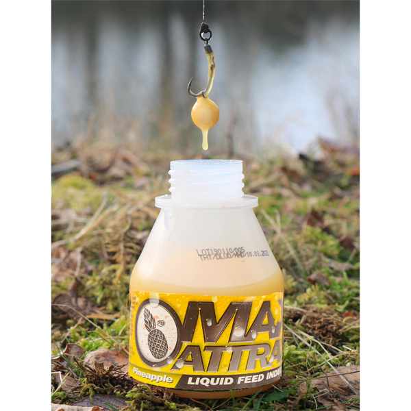 Adventure Carp Box Deluxe, packed end tackle from well-known A-brands! - Solar Max Attract Liquid, Pineapple