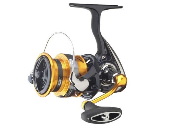 Daiwa 23 Revros Spin Reel